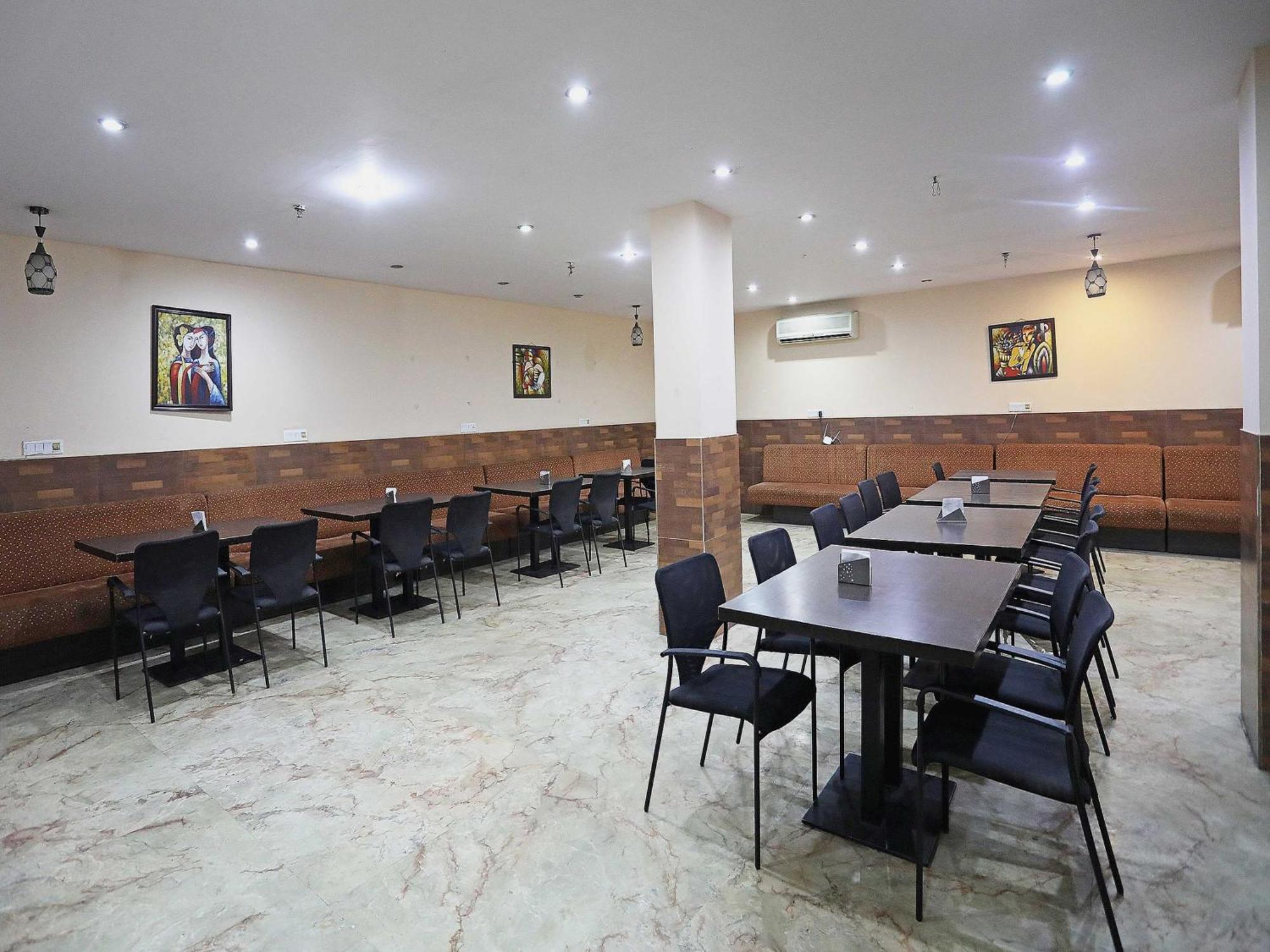 OYO Preferred 4212 Hotel Vedas Heritage Delhi  Exterior foto