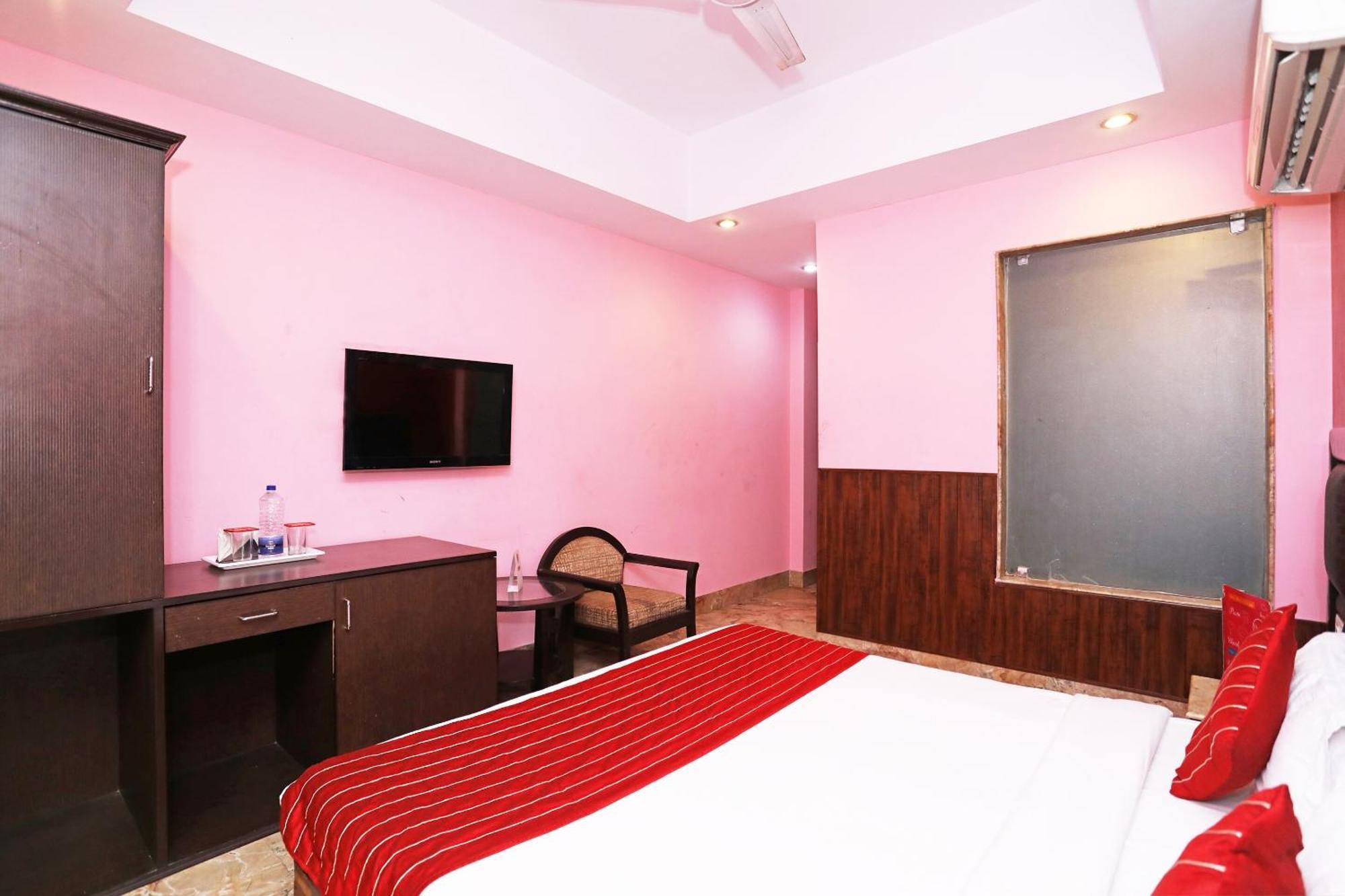 OYO Preferred 4212 Hotel Vedas Heritage Delhi  Exterior foto